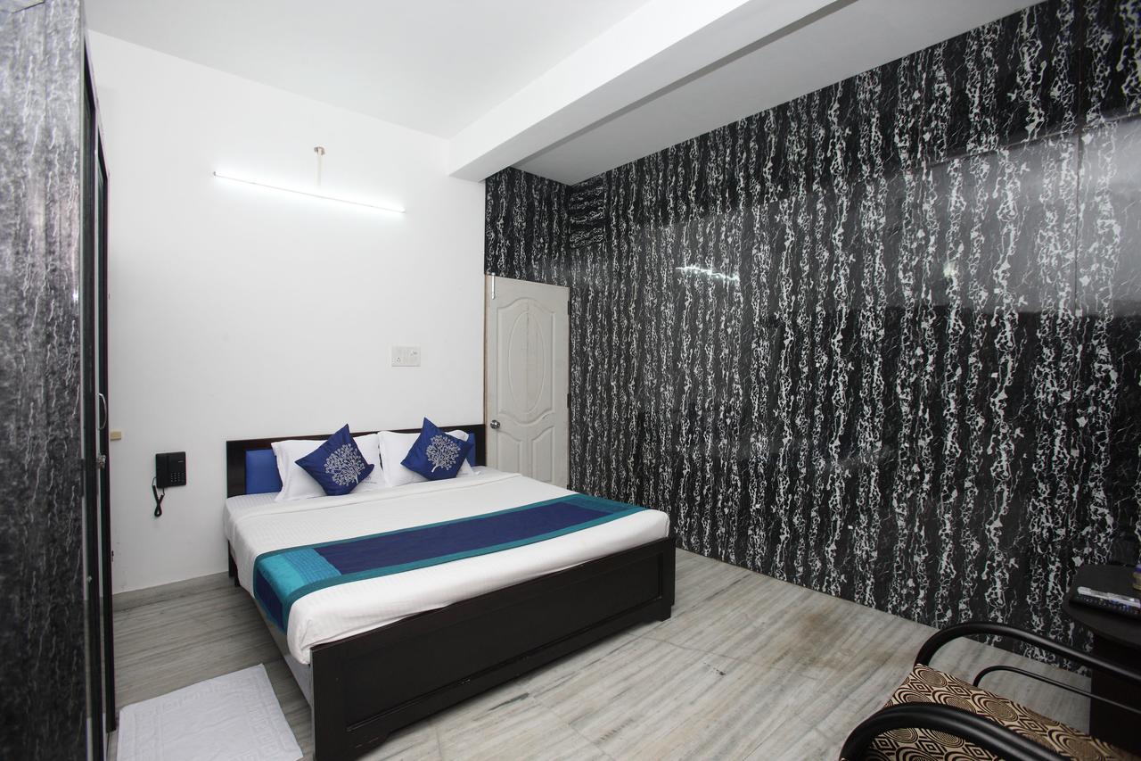 Oyo 935 Hotel Palkhee Bombaj Zewnętrze zdjęcie